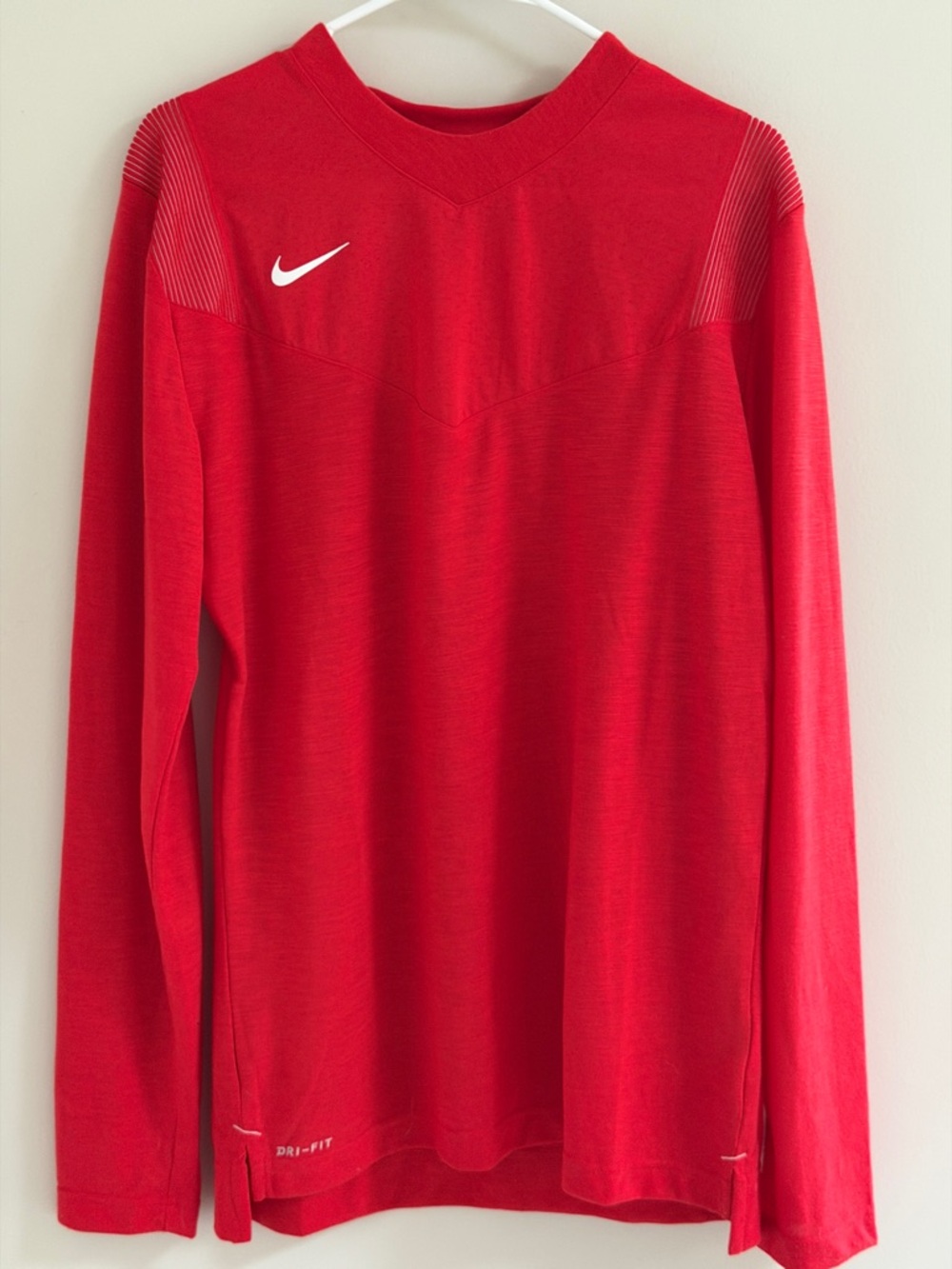 Nike Dri-FIT Long Sleeve Shirt Men’s Medium Red Athletic Training Top